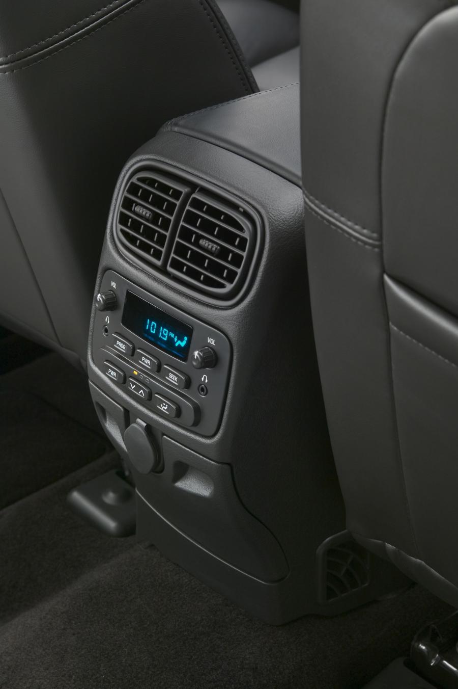  GMC Envoy Denali 2007 года  (фото 10 из 19)